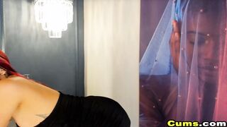 Seductive Babe Makes Herself Cum On Cam