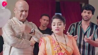 Tharki Bhudha Ne Big Boobs Bhabhi Ko Pel diya
