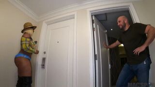 Halloween Threesome with Mimi Curvaceous Fucks J Mac and Sean Lawless! - sexonly.top/