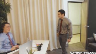 Officemates having a fuck sesh in the office