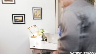 Officemates having a fuck sesh in the office