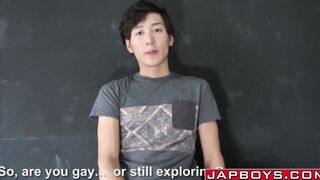 Skinny Asian twinks screwing until its jizz spraying time