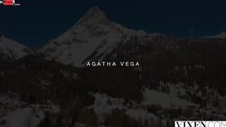 VIXEN Jia Lissa begins her sexual journey with Agatha Vega.