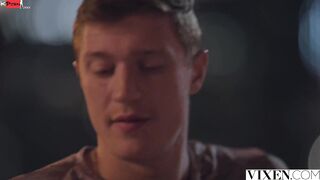 VIXEN Alina takes her crush on costar to the next level 2