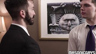 DILF Tucker Barrett slurps Ethan Tate warm semen