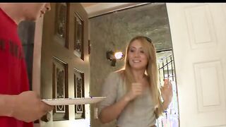 Kaylee Evans Is The Cum Drenched chick Next Door