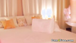 Beauty Blonde Pleasures her Leaking Twat