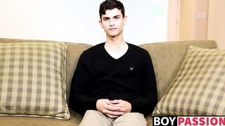 Justin answers some questions and performs an amazing solo