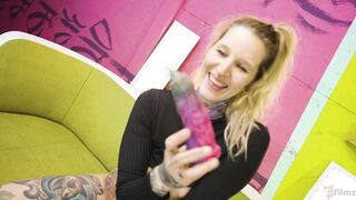 Alt blonde Lisa Rocketcock masturbates with crazy toys