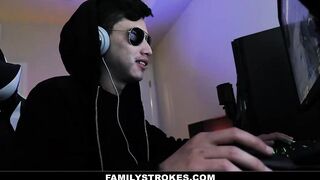 Gobbling Gamer Dick