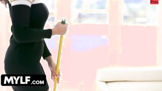 Mylf - Mature Skank Into Leggings Uses Her Stepson To Make A Dirty Sex Scene And Get Viral Inside Tik