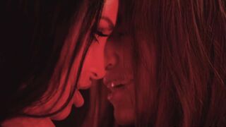 SLAYED Hotties Gabriella & Spencer scissor & rim each other