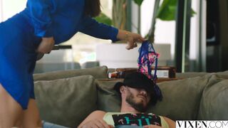 VIXEN Irresistible-cunt with mouth gone bad Ginebra goes wild at party