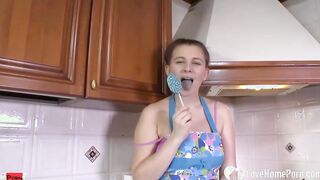 Hot cougar enjoys sucking off off on a lollipop