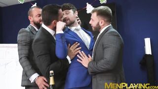 Naughty hunk Drew Dixon double penetrated by coworkers