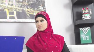 lawyer settles for fine muslim pussy