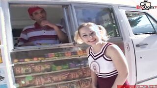 Blonde 19 yo fucked! in a car until the jizzed in her face