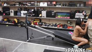 Ebony babe hidden cam pawnshop fucking after POV deepthroat