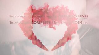 AGEDLOVE Nicole loves a dick between her huge labia
