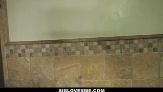 Late Night Stepsister Masturbation