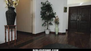 Late Night Stepsister Masturbation