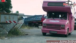 Sexual slender German hoe fucks spontaneous public