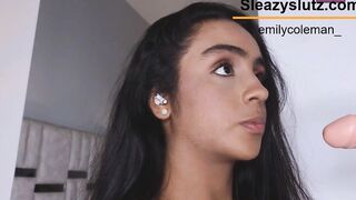 She teases that dildo like its the real thing