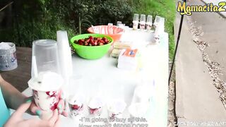 CARNE DEL MERCADO - Latina Teenagers Seduced In Market Wants
