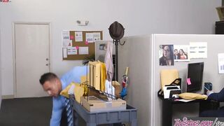 Twistys - Junk Male - Jade Jantzen