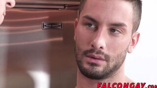 Inked hunk Andrea Suarez anally penetrated passionately