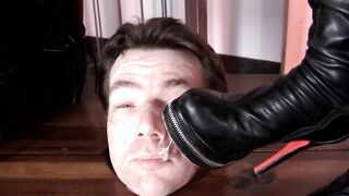 Slave humiliate in spit