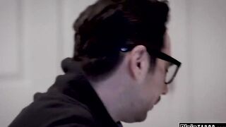 Cougar masturbates twat while chokeplayed to get over issues