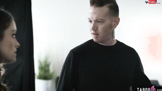 Fake ransom sex movie of 18 to scam her very rich