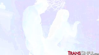 Bubble butt tbabe Chanel Santini fucked doggystyle after BJ