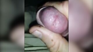 Super Sexy Pakistani chick sucking off her girlfriend