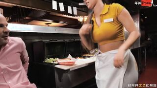 Kitchen Hottie Serves Sneaky Anal
