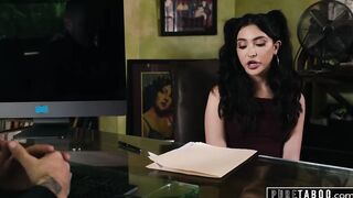 Jane Wilde Secures Her Inheritance With Anal Cumshot