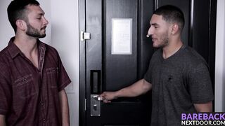 Bottom dude Aden Davinci rides hung top Johnny Riley