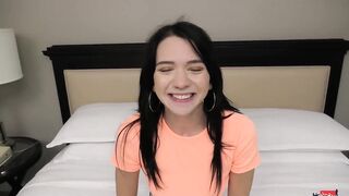 Amateur college Girl sucks a fat dick