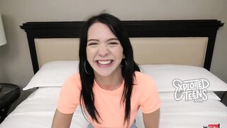 Amateur college Girl sucks a fat dick