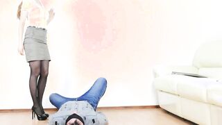 Femdom piss slave