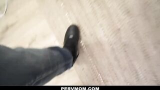Stepmom Can Kiss It Better