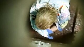 peeking at my showering stepsister 19