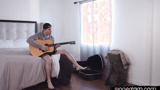 MILF stepmother enjoys fucking hardcore in missionary