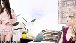 Aaliyah Love Shows Step Daughter Maddy may how to Masturbate