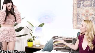 Aaliyah Love Shows Step Daughter Maddy may how to Masturbate