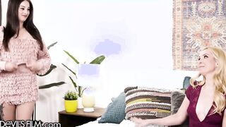 Aaliyah Love Shows Step Daughter Maddy may how to Masturbate
