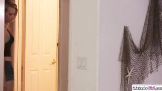 Teen stepdaughter pussy licking stepmom