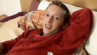 Twink Veso tugs his dick solo after showcasing his feet