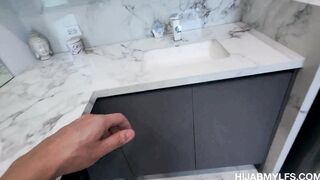 Hijab hotwife cheating with the handyman